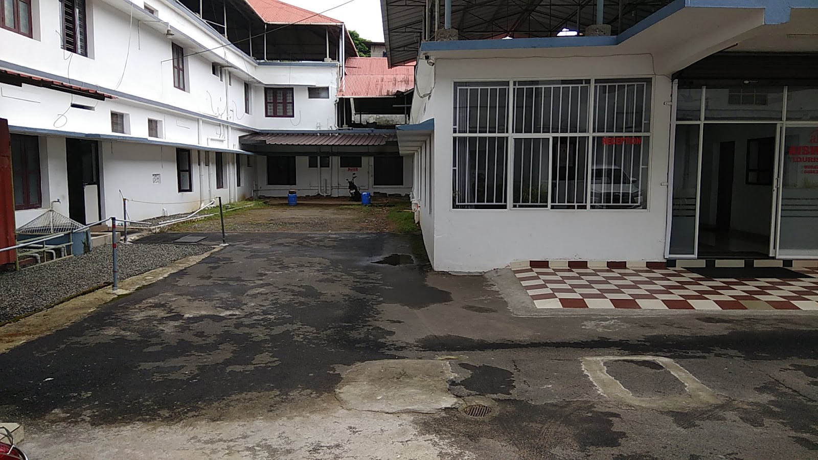 Aiswarya Tourist Home