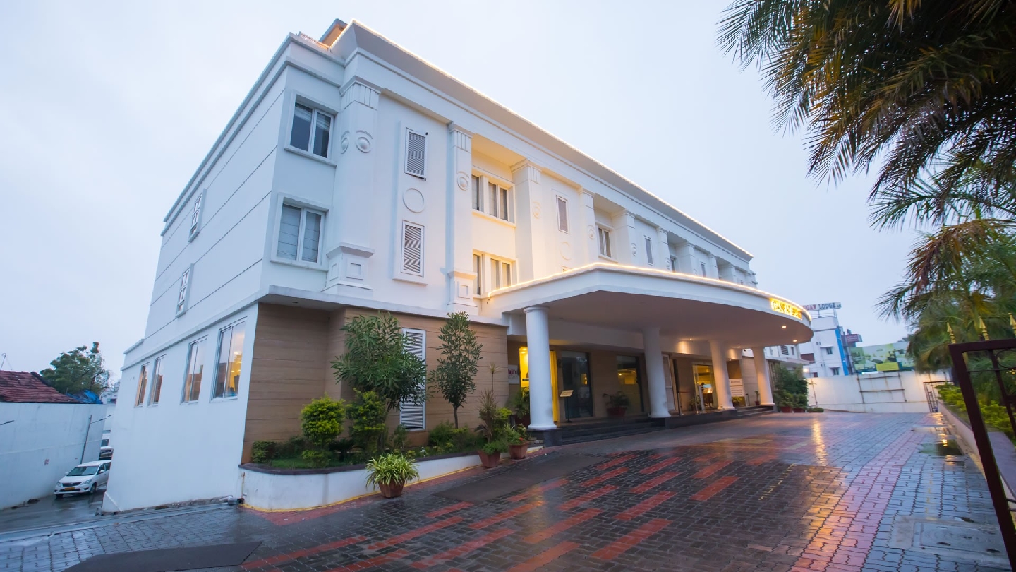 Hotel Ganpat Grand, Palani