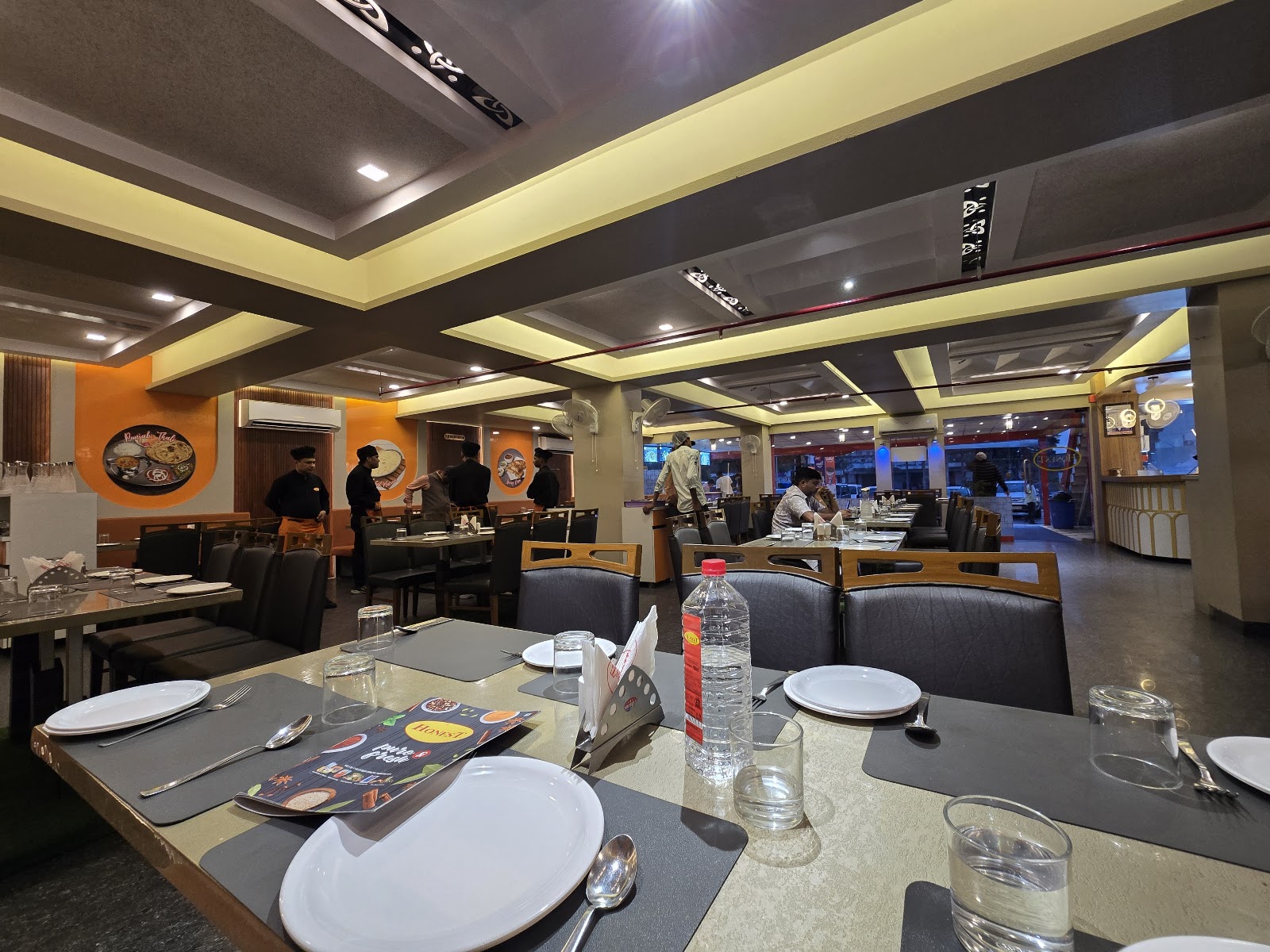 Honest restaurant