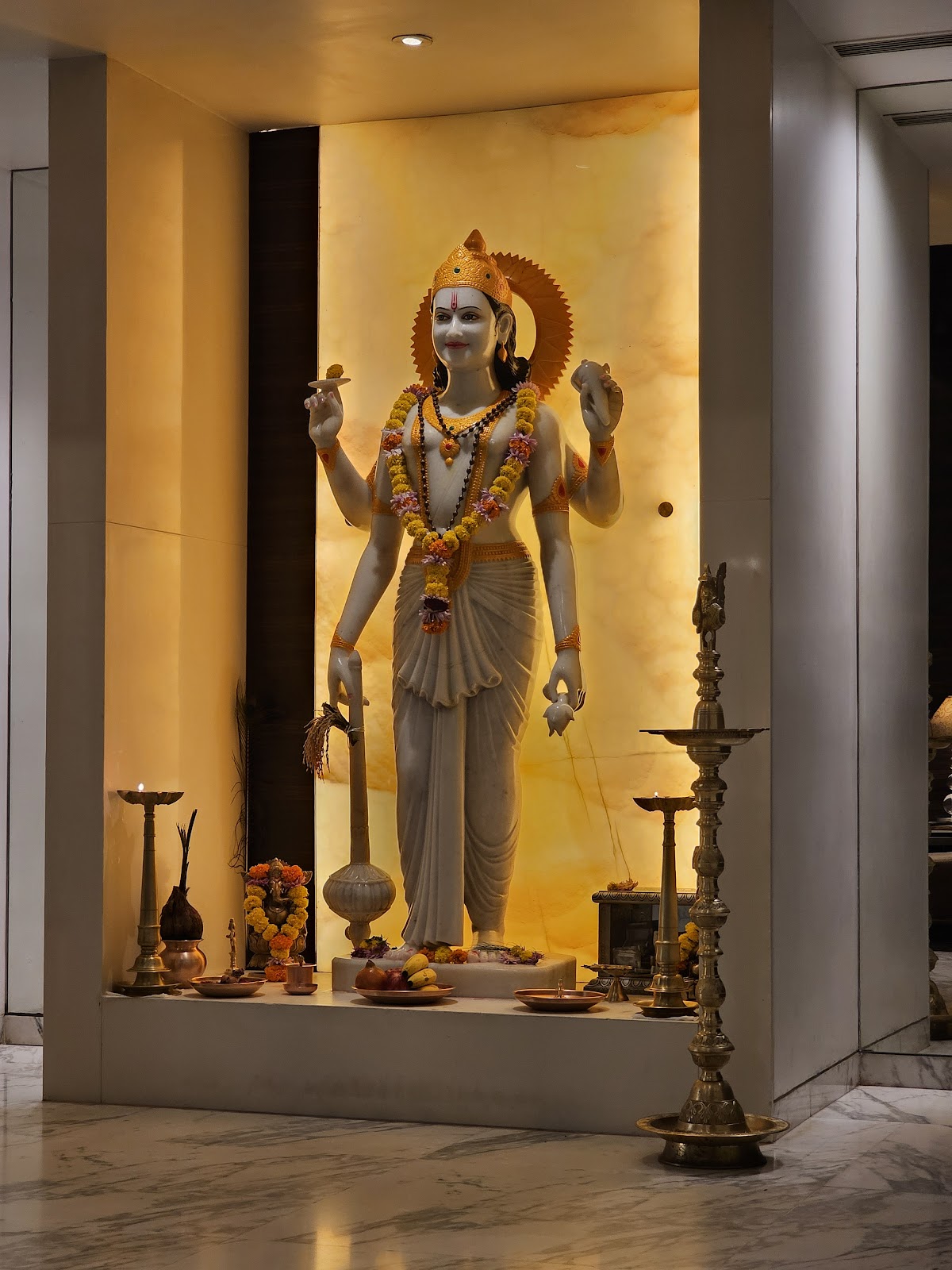 Krishna Palace Hotel - Rooms | Restaurants | Banquets