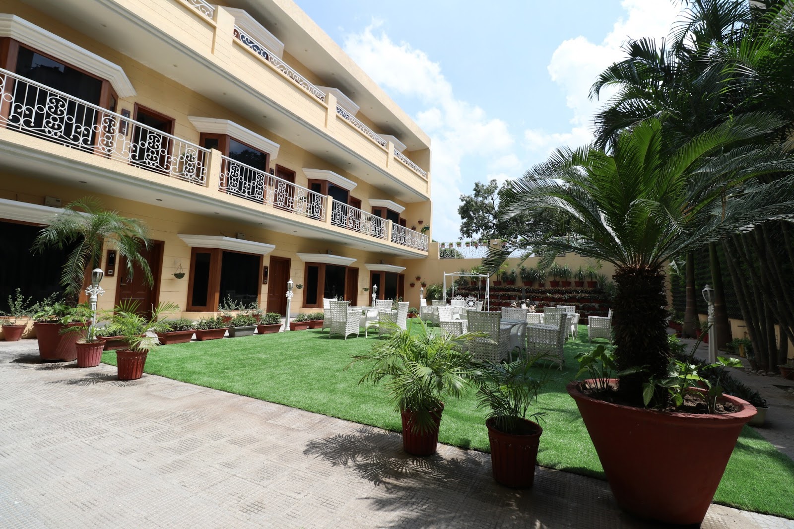 Hotel Mohan Continental
