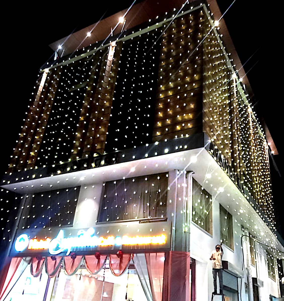 Hotel Avantika Cafe and Restaurant