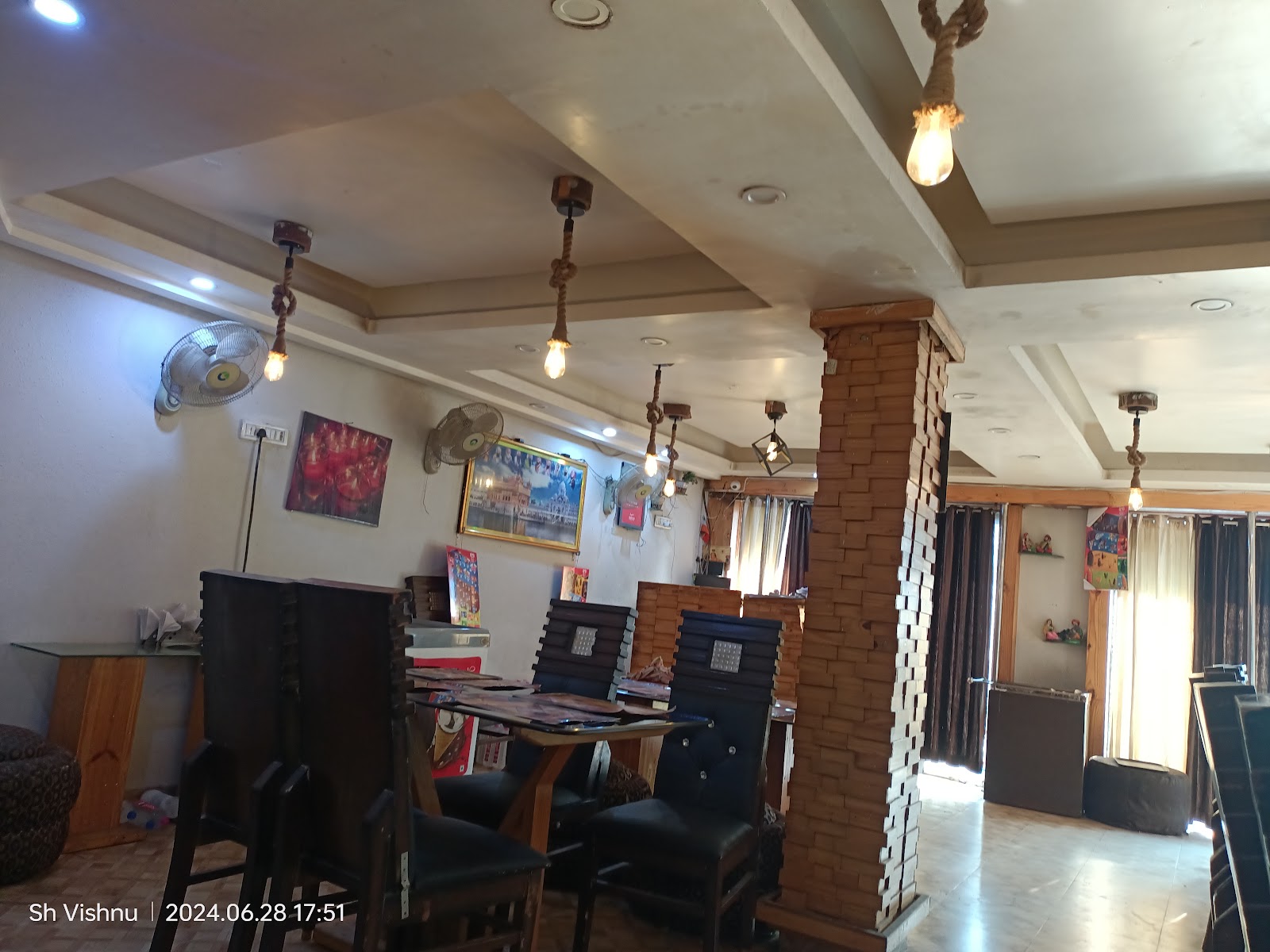 Shahi Rasoi Restaurant & Cafe