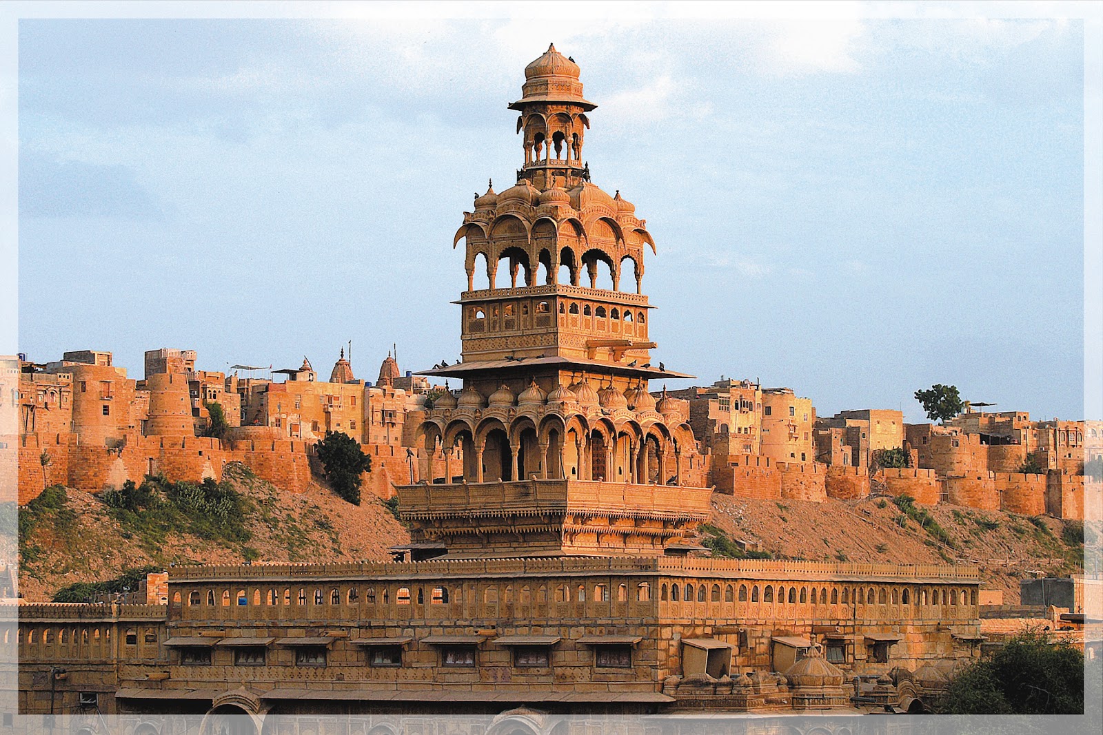 Hotel WelcomHeritage Mandir Palace