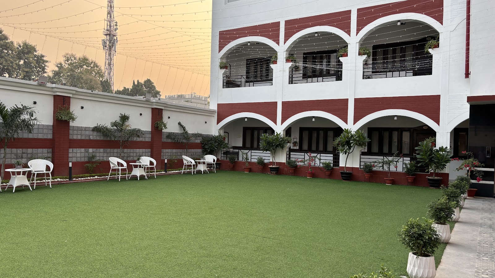 Hotel Prayag Inn