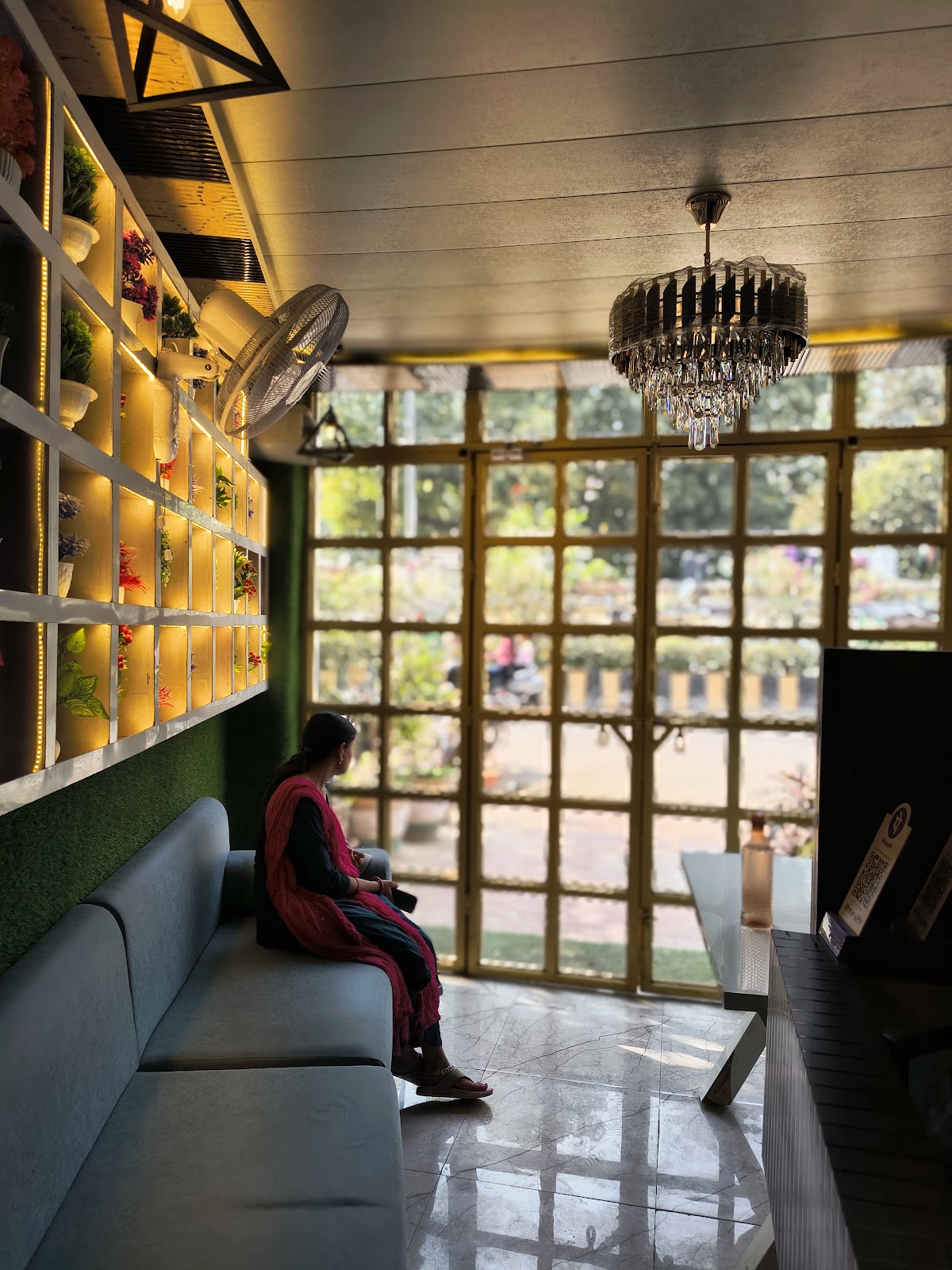 Gravity Cafe & Restaurant