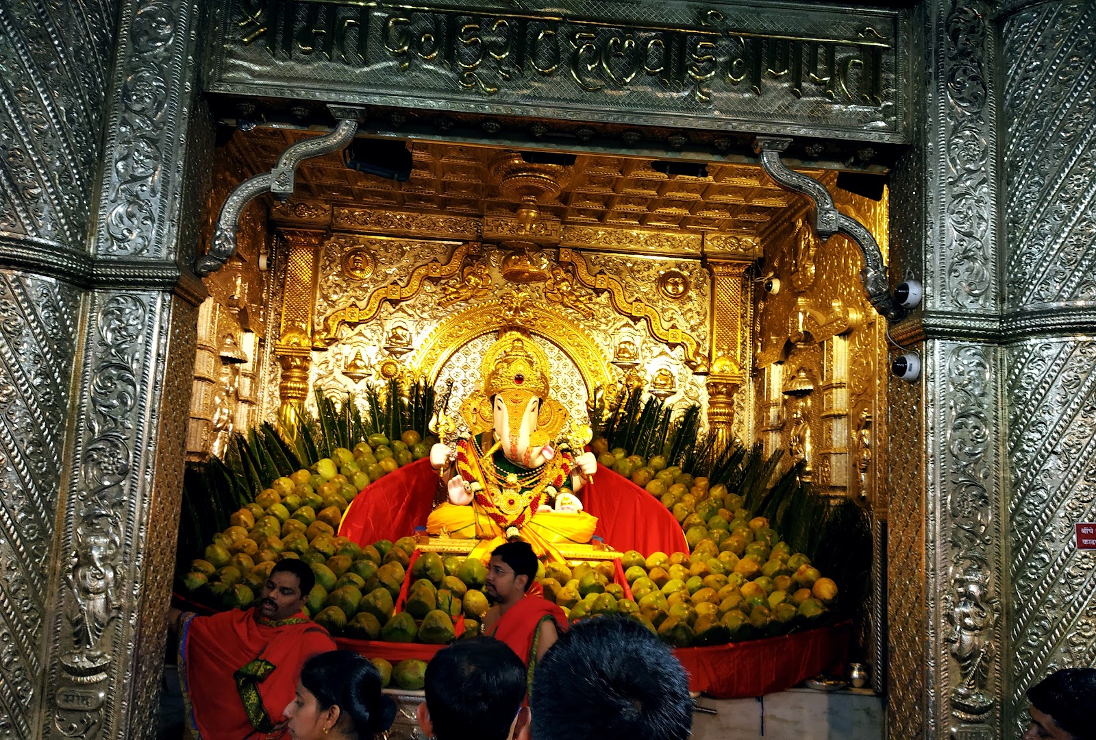Shrimant Dagdusheth Halwai Ganpati Mandir