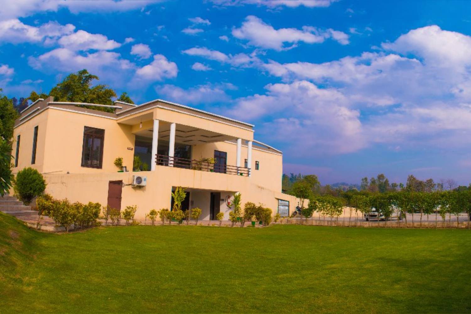 Clarissa Resort