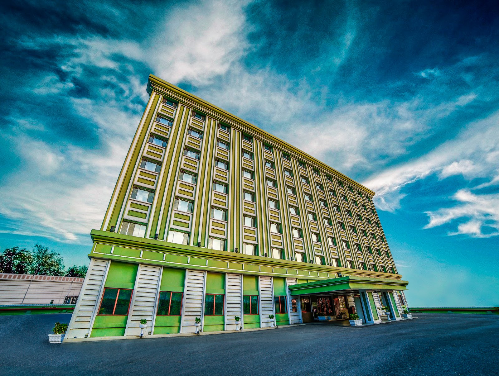 Tara Comfort Hotel, Ramoji Film City