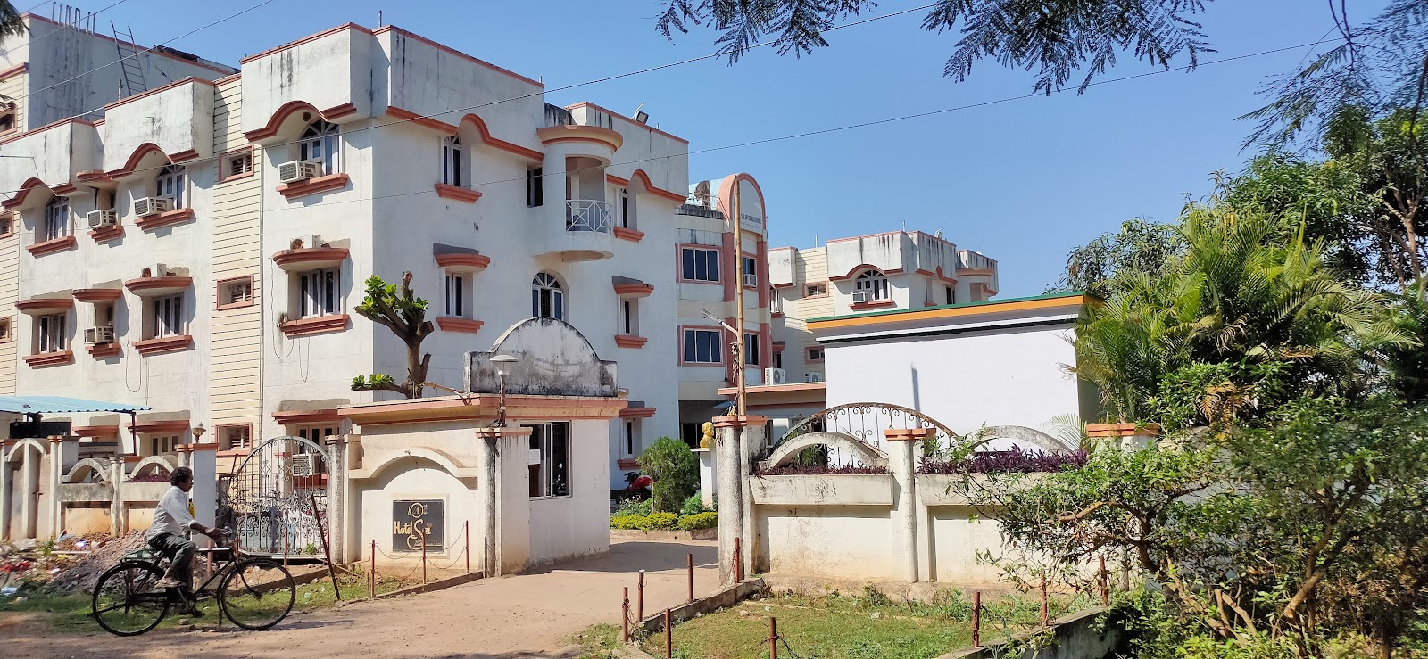 Hotel Sai International