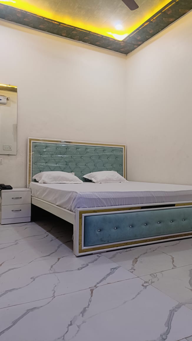 Hotel Deep Palace