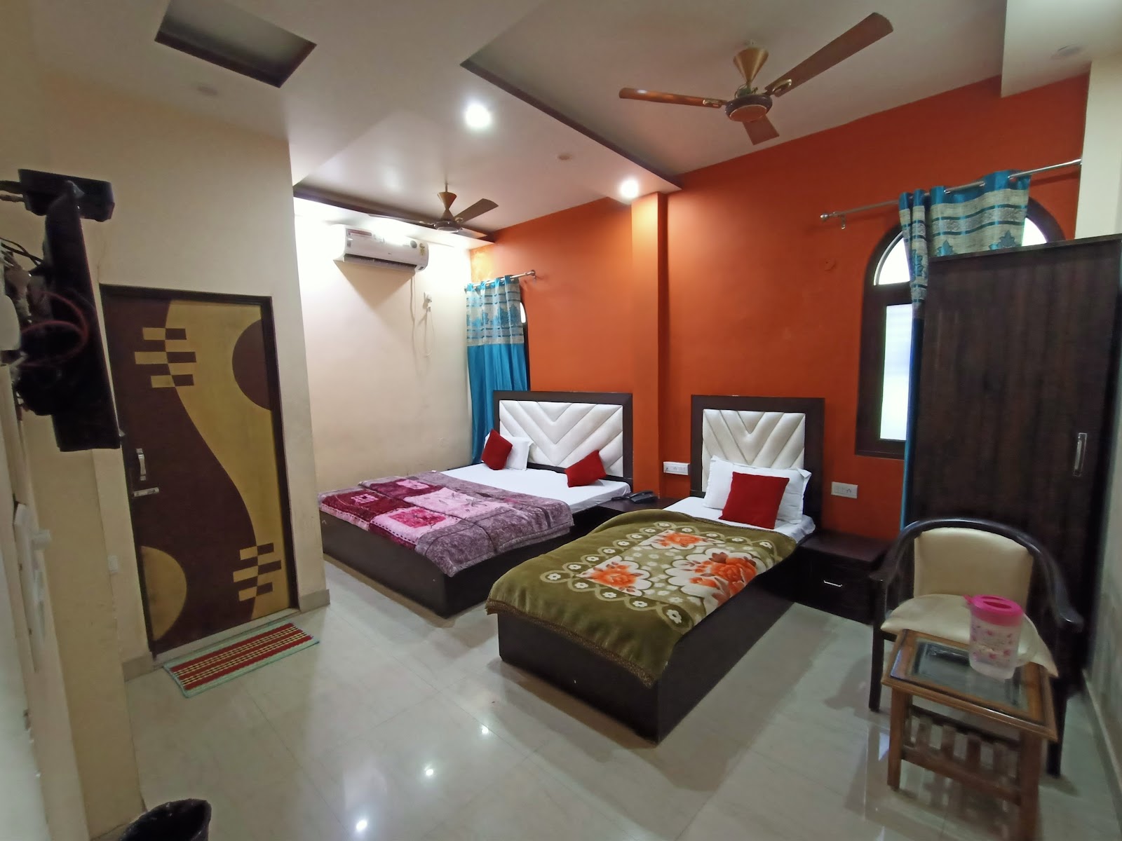 Hotel Krish Palace
