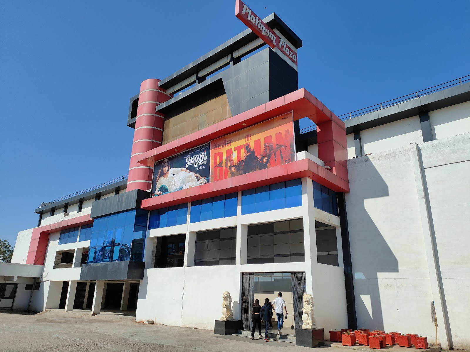 Platinum Plaza