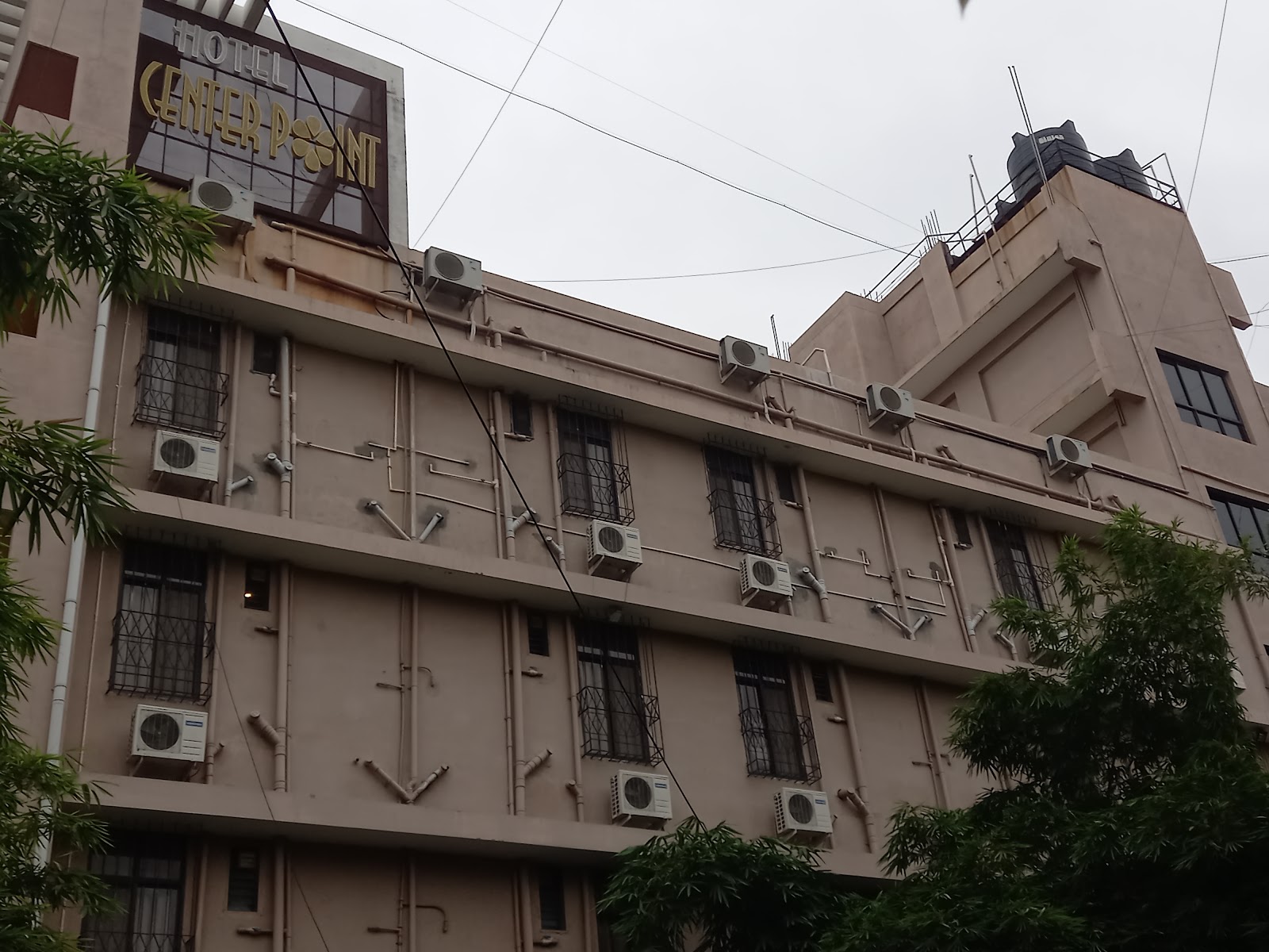 Hotel Center Point