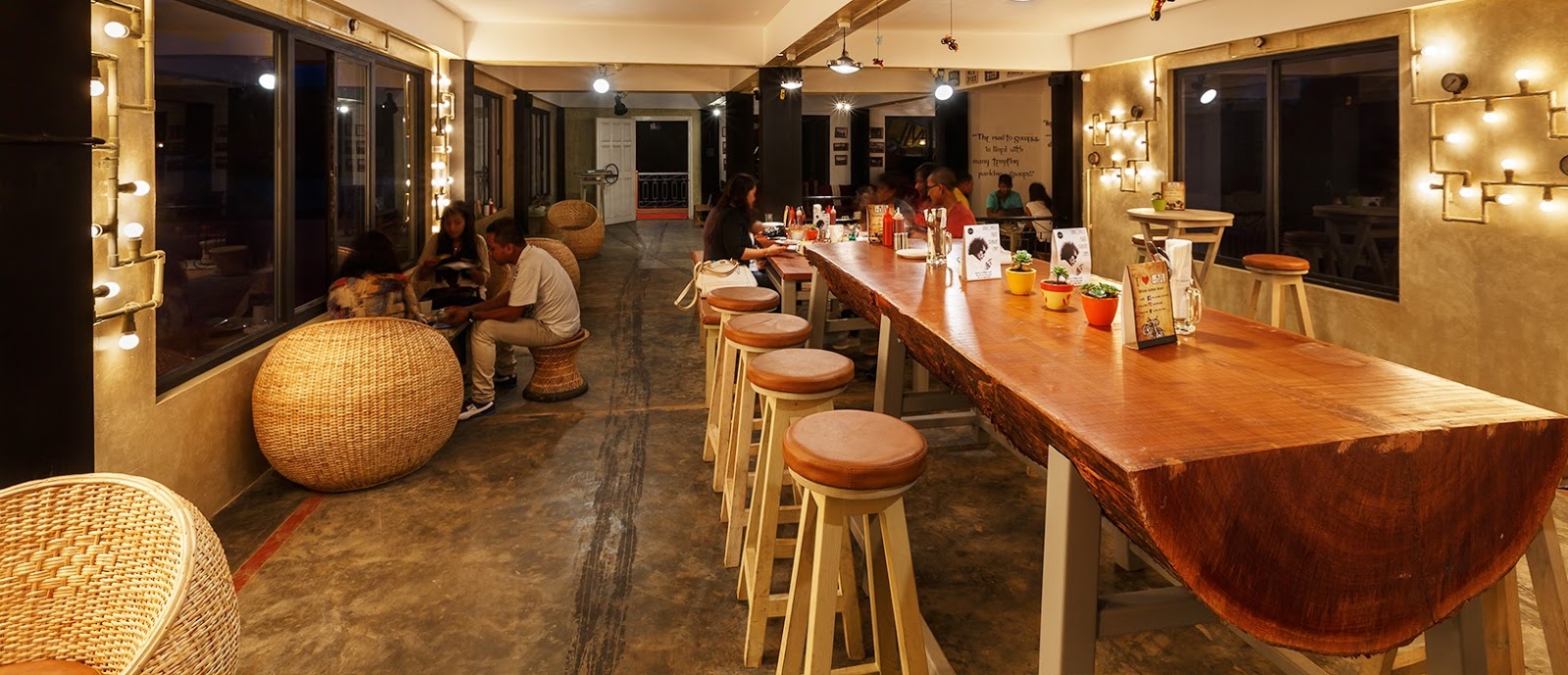 ML 05 Cafe