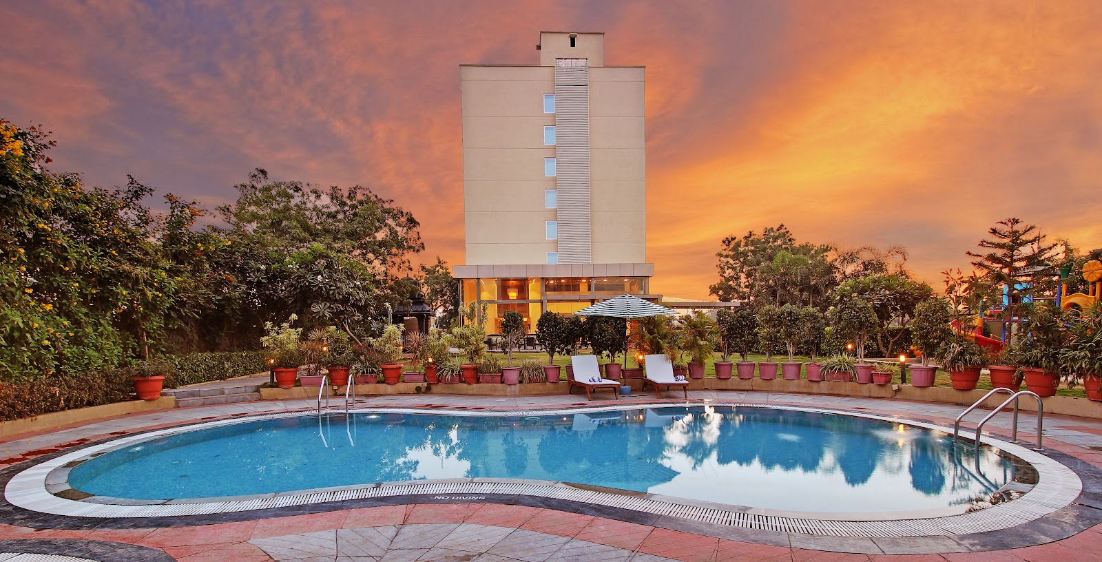 Hotel Temple Tree