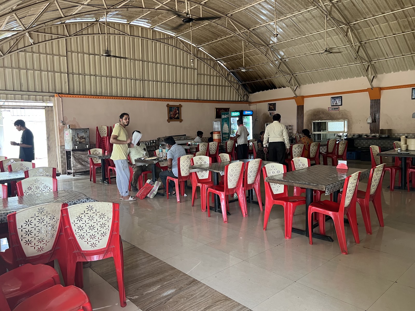 HOTEL SAI PRASAD FAMILY GARDEN RESTAURANT