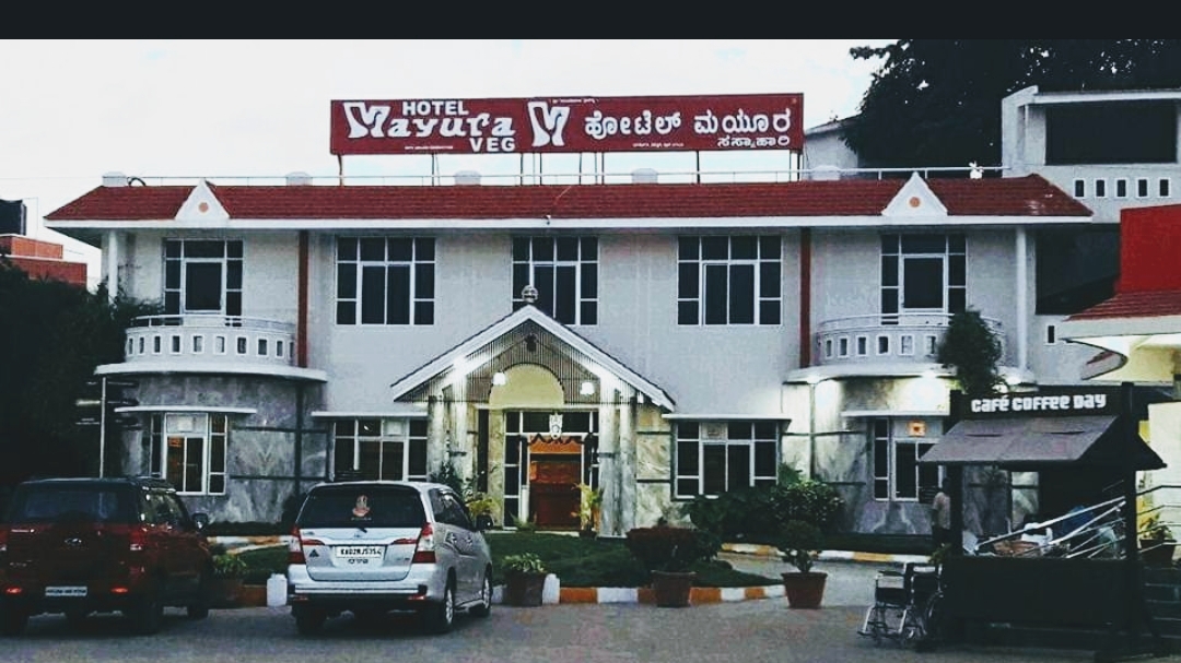 Hotel Mayura, Bellur cross