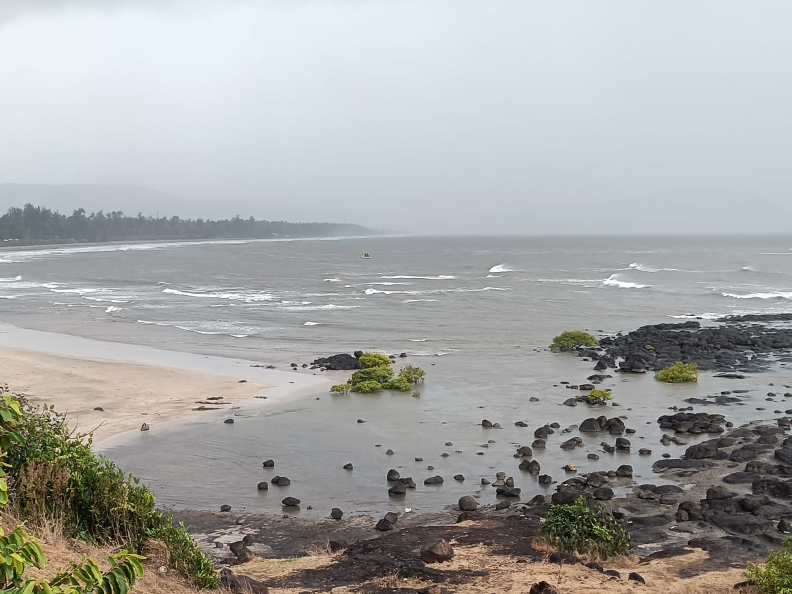 Kondivali Beach