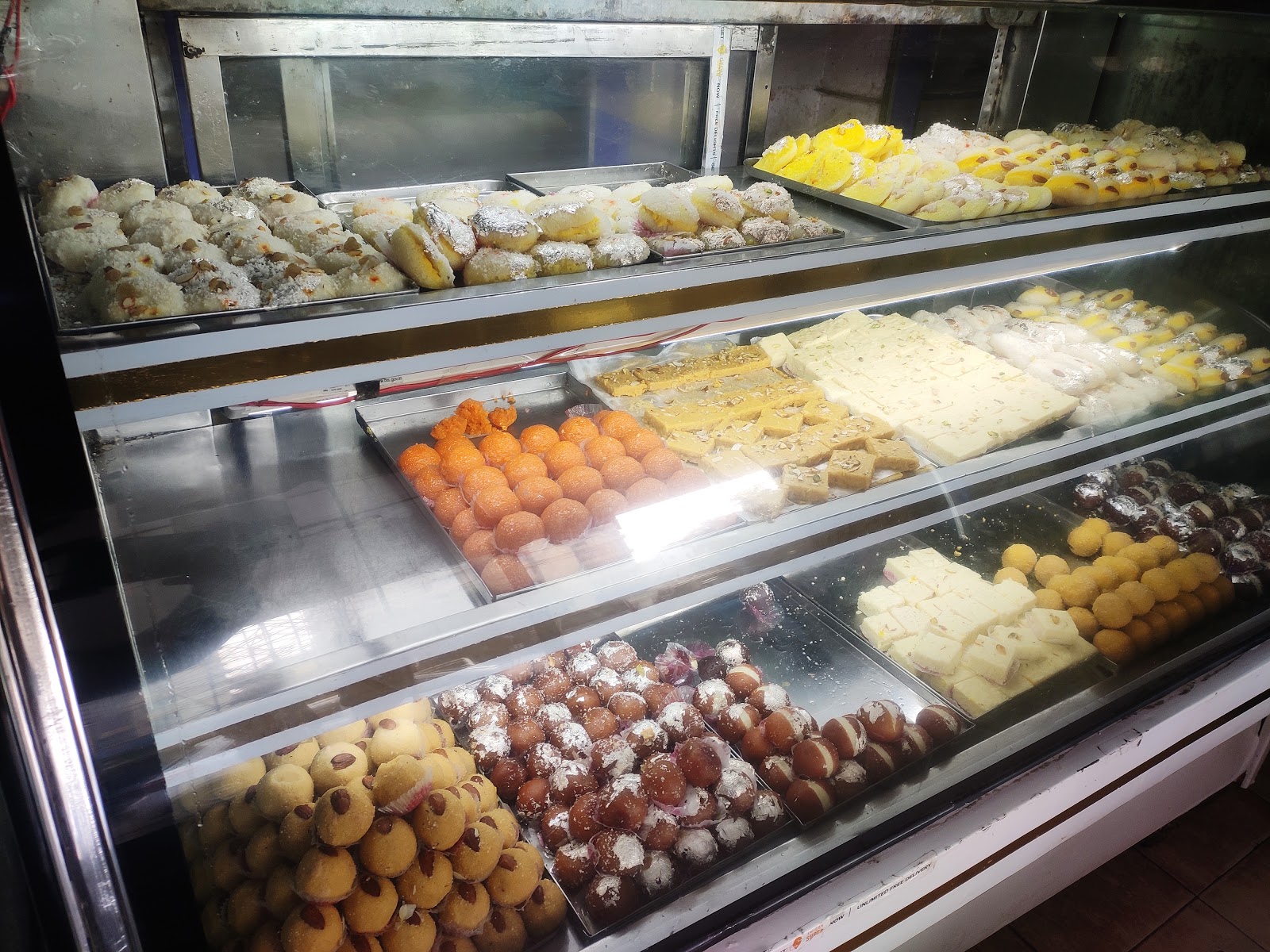 Tiwary's Bakery House
