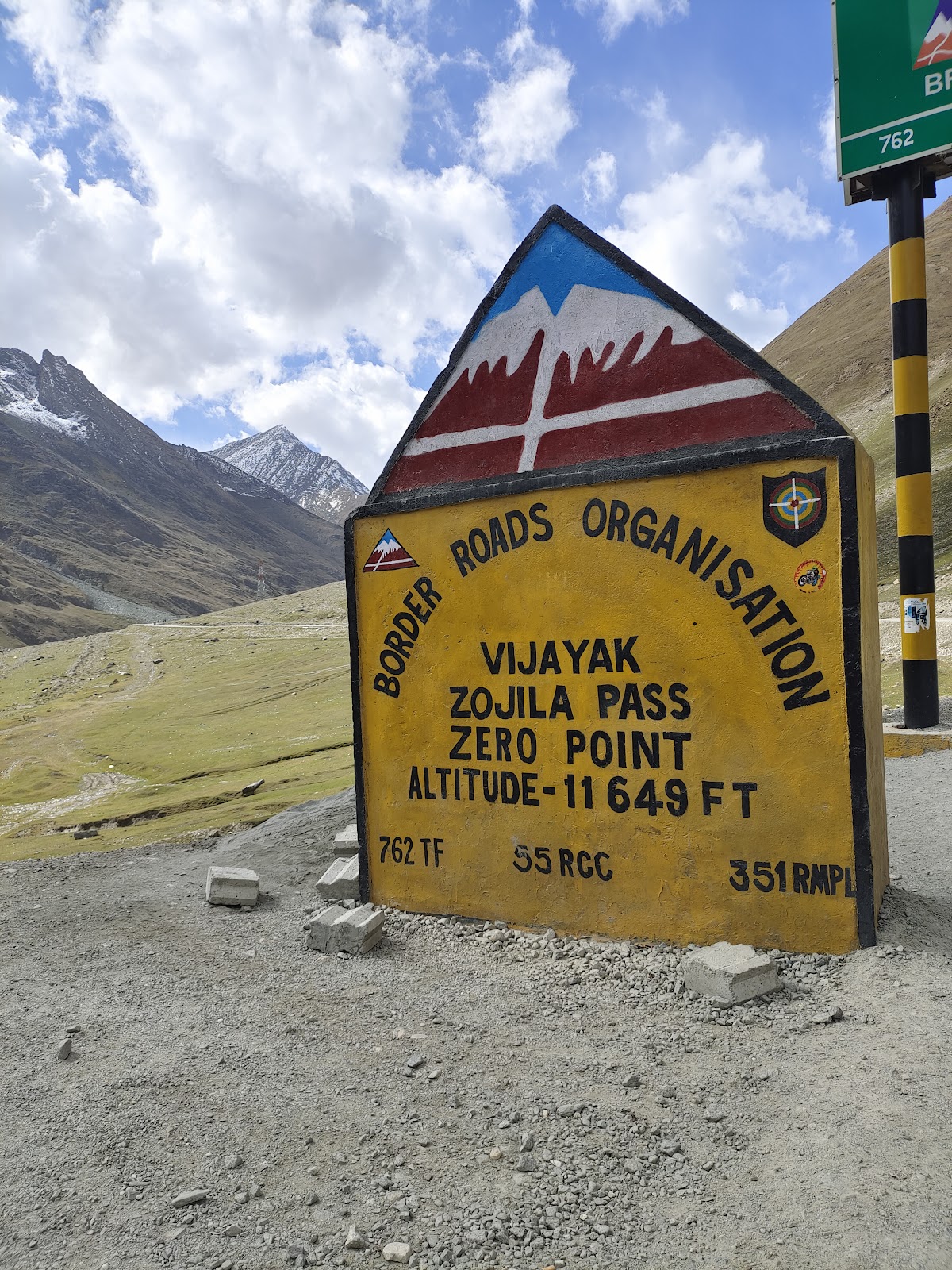 Zojila Pass (Zero Point)