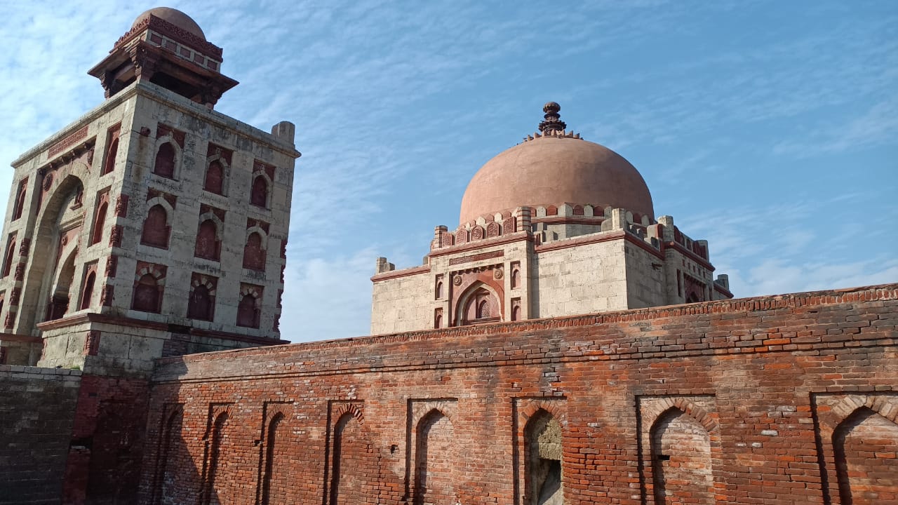 Khwaja Khizr Tomb