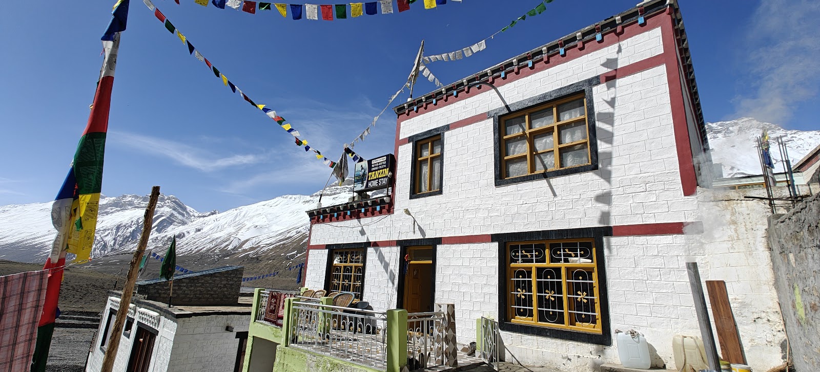Tenzin homestay ( Delek )