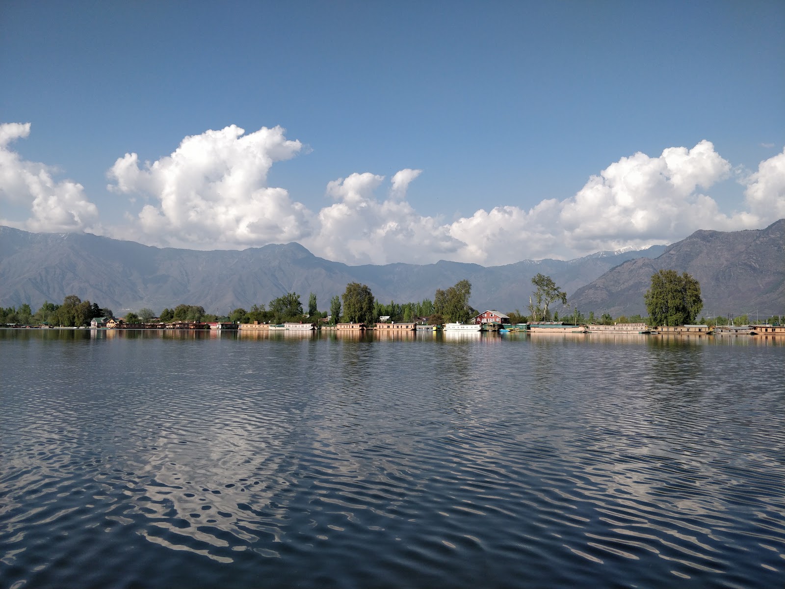 Nigeen Lake