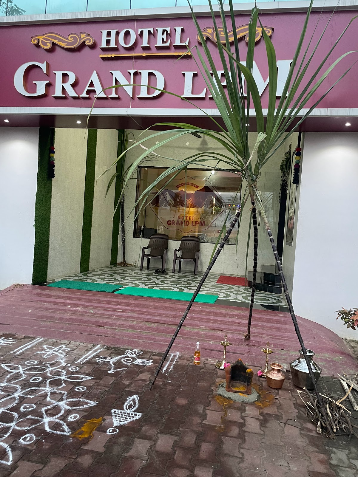 HOTEL GRAND LPM