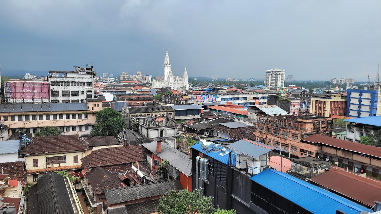 Hotel Pooram International