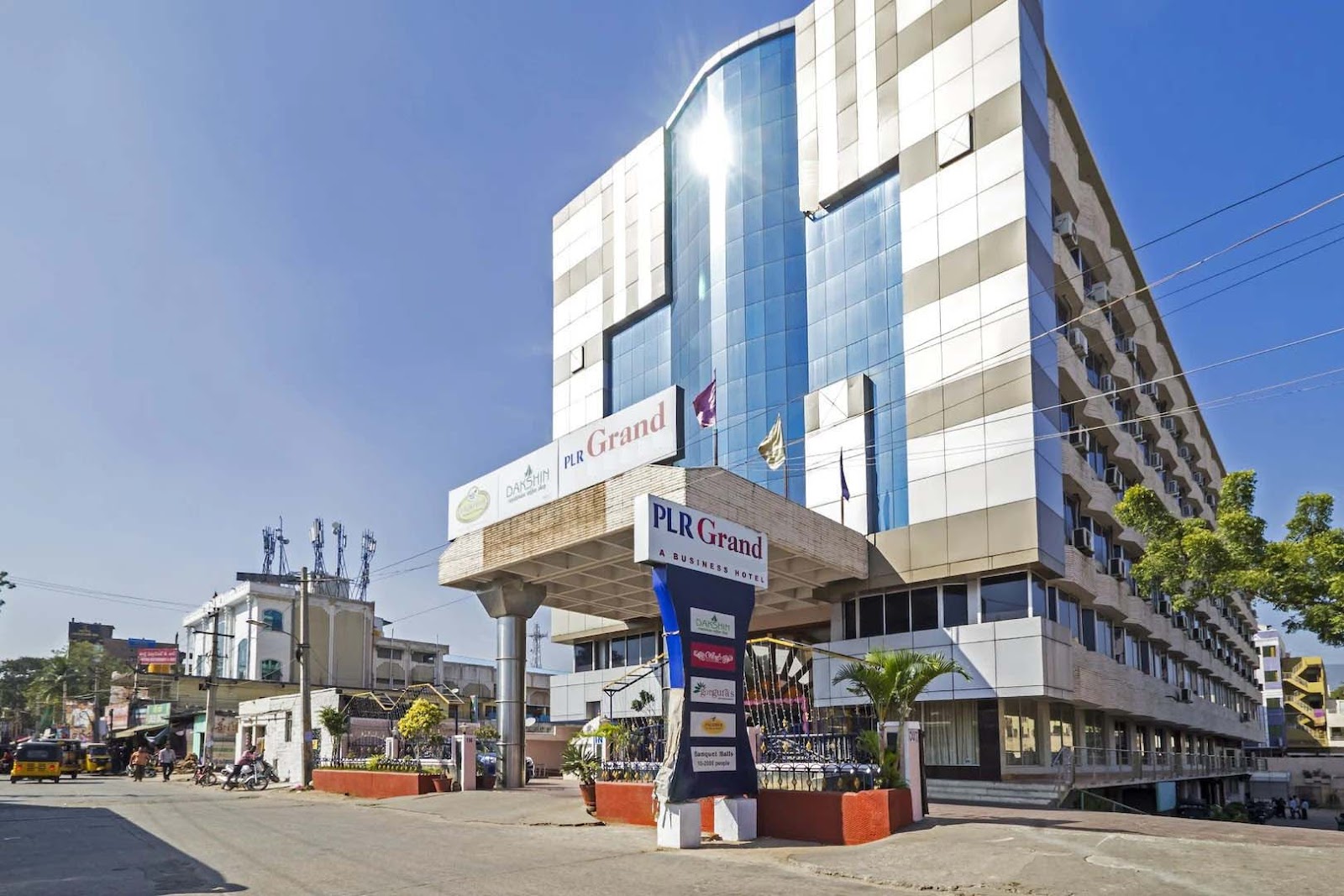 Hotel PLR Grand