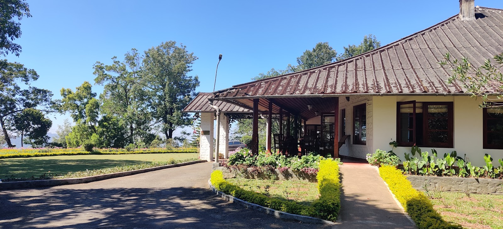 Sinna Dorai's Upper Paralai Bungalow