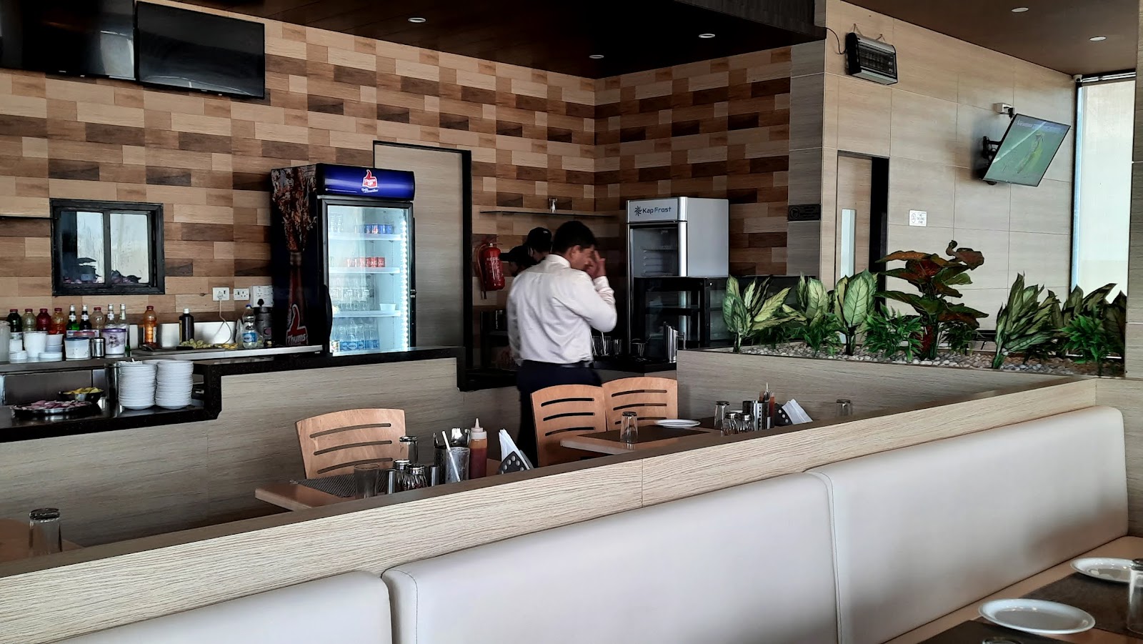 Sugar 'N Spice, Valsad City