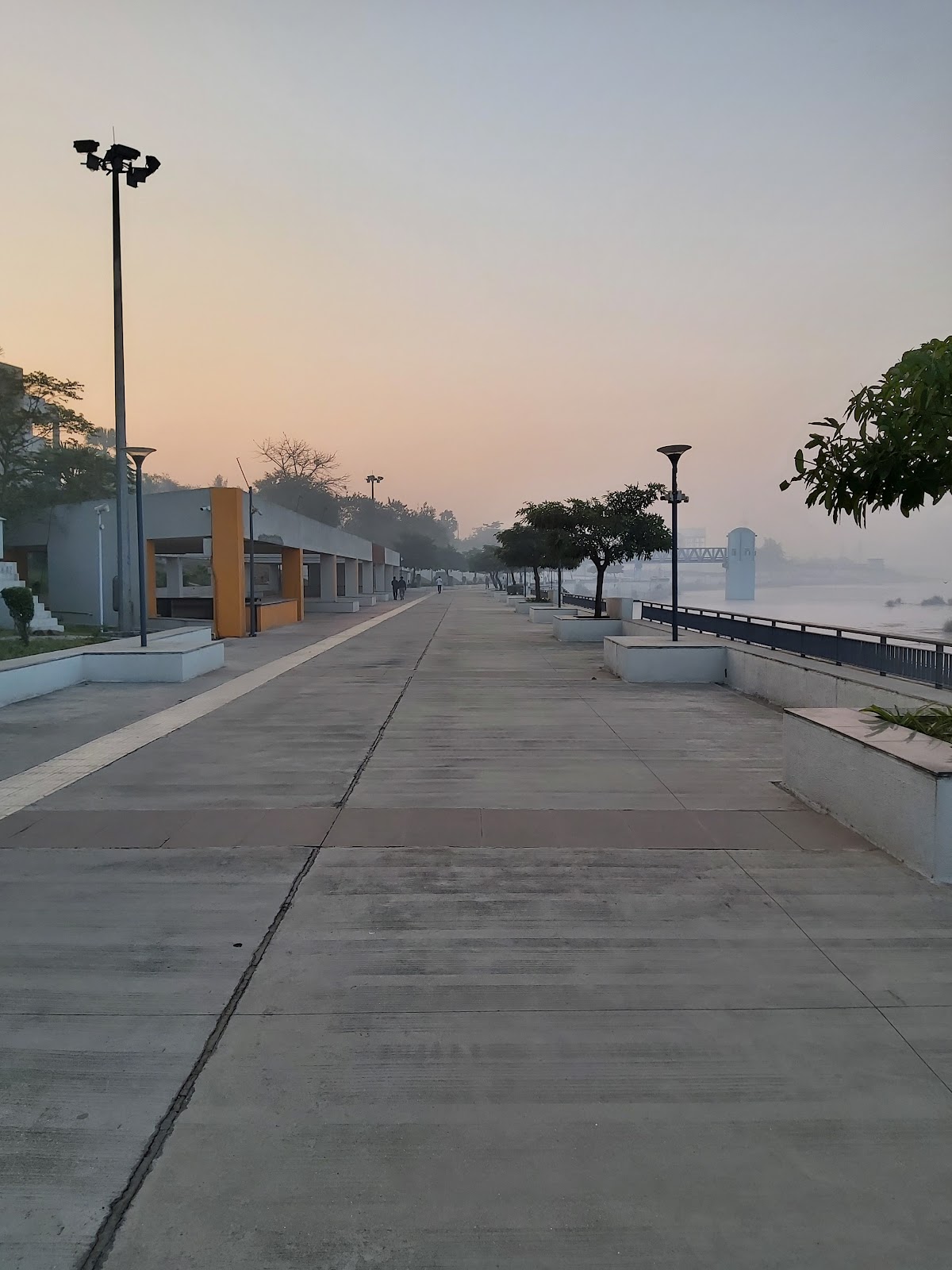 Damanganga River Front