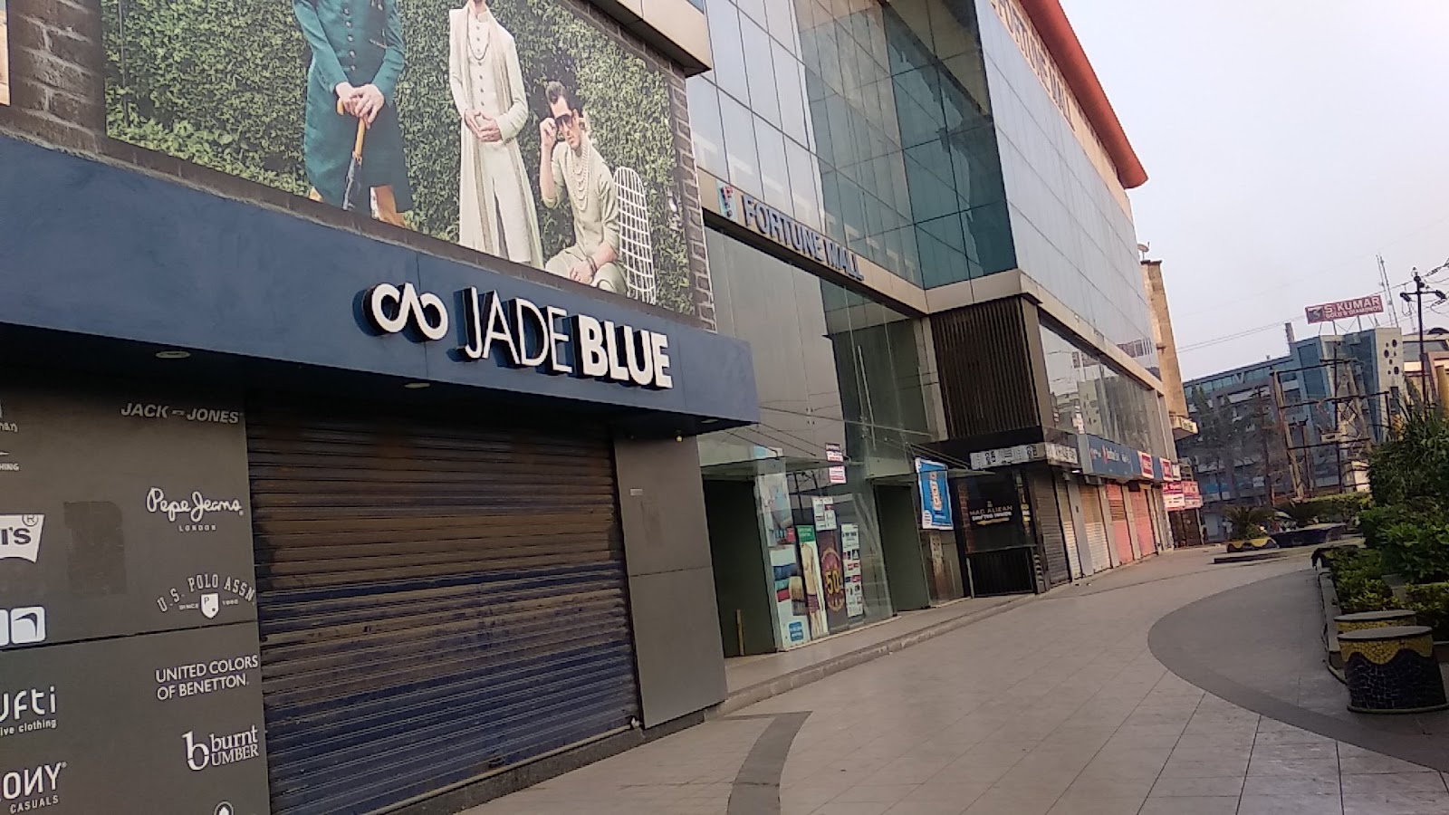 FORTUNE SHOPPING MALL by FDCPL - Builders, Developers and A Real Estate Entity in Vapi
