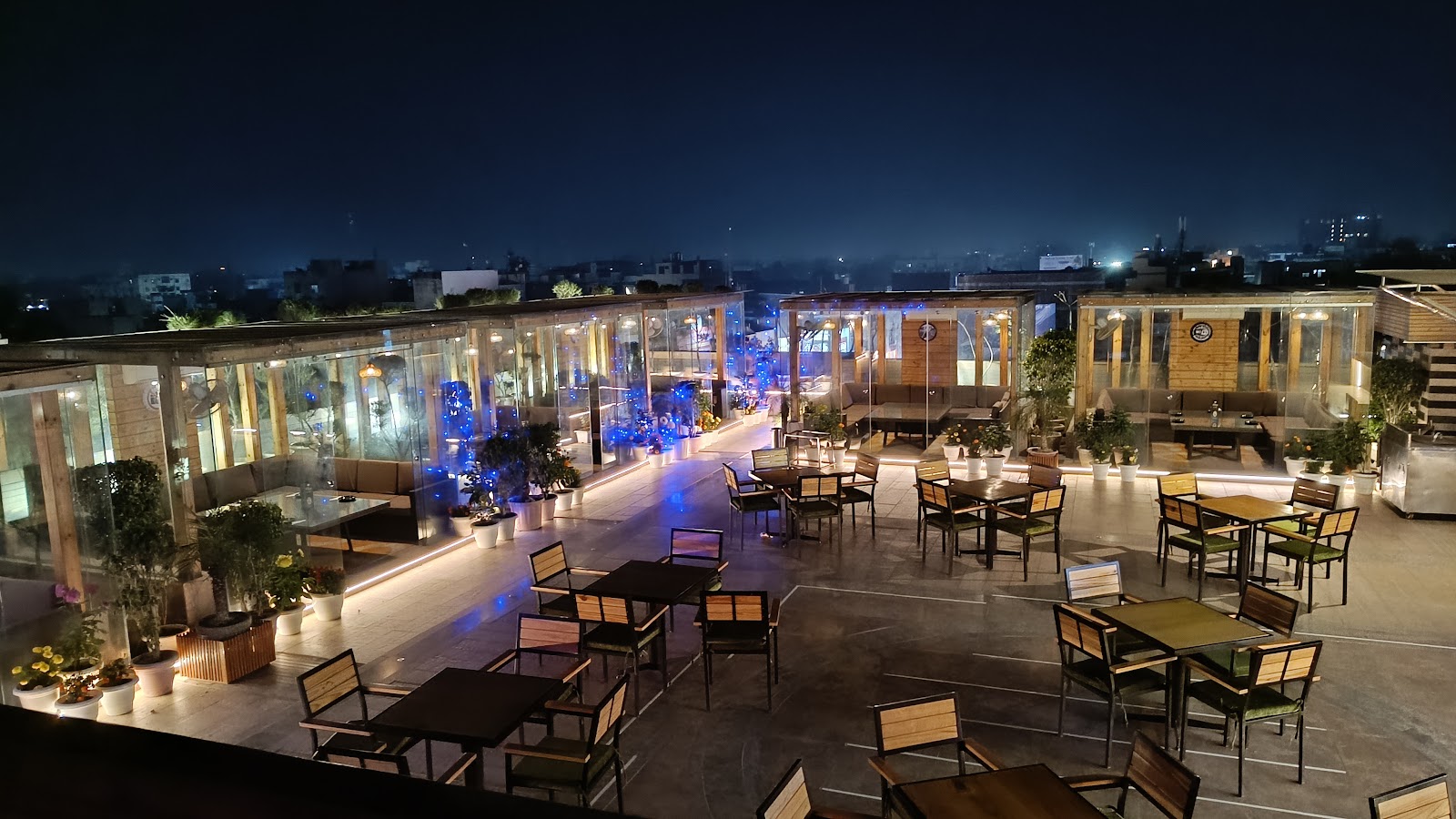 Costa Riviera Hotel