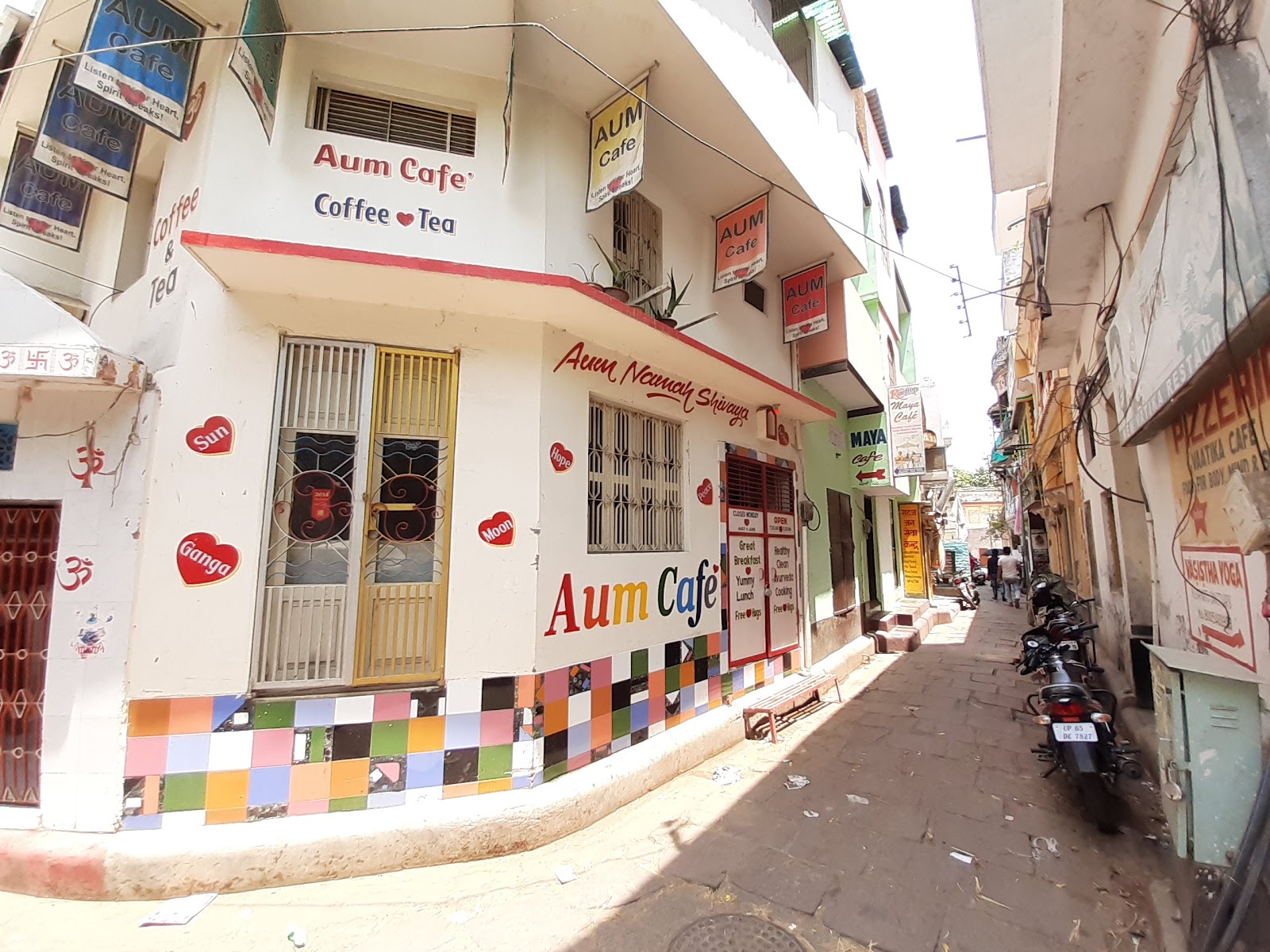 Aum Cafe