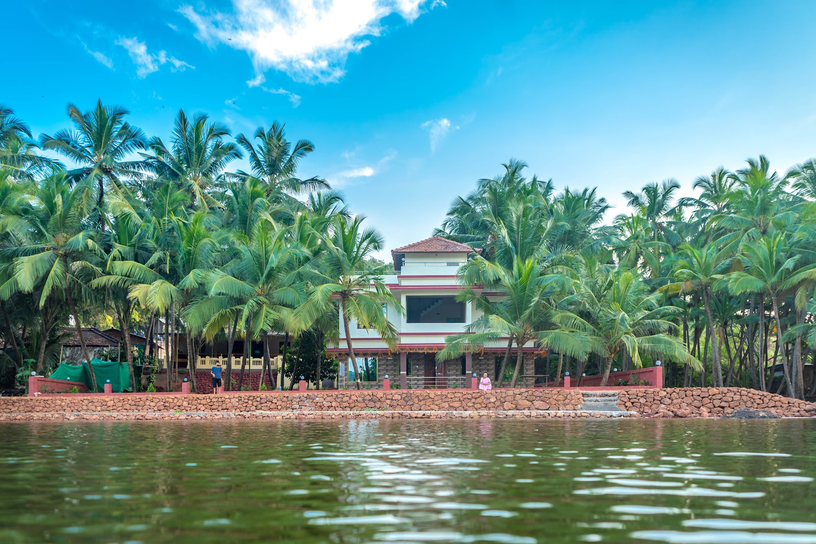 Khavane Paradise