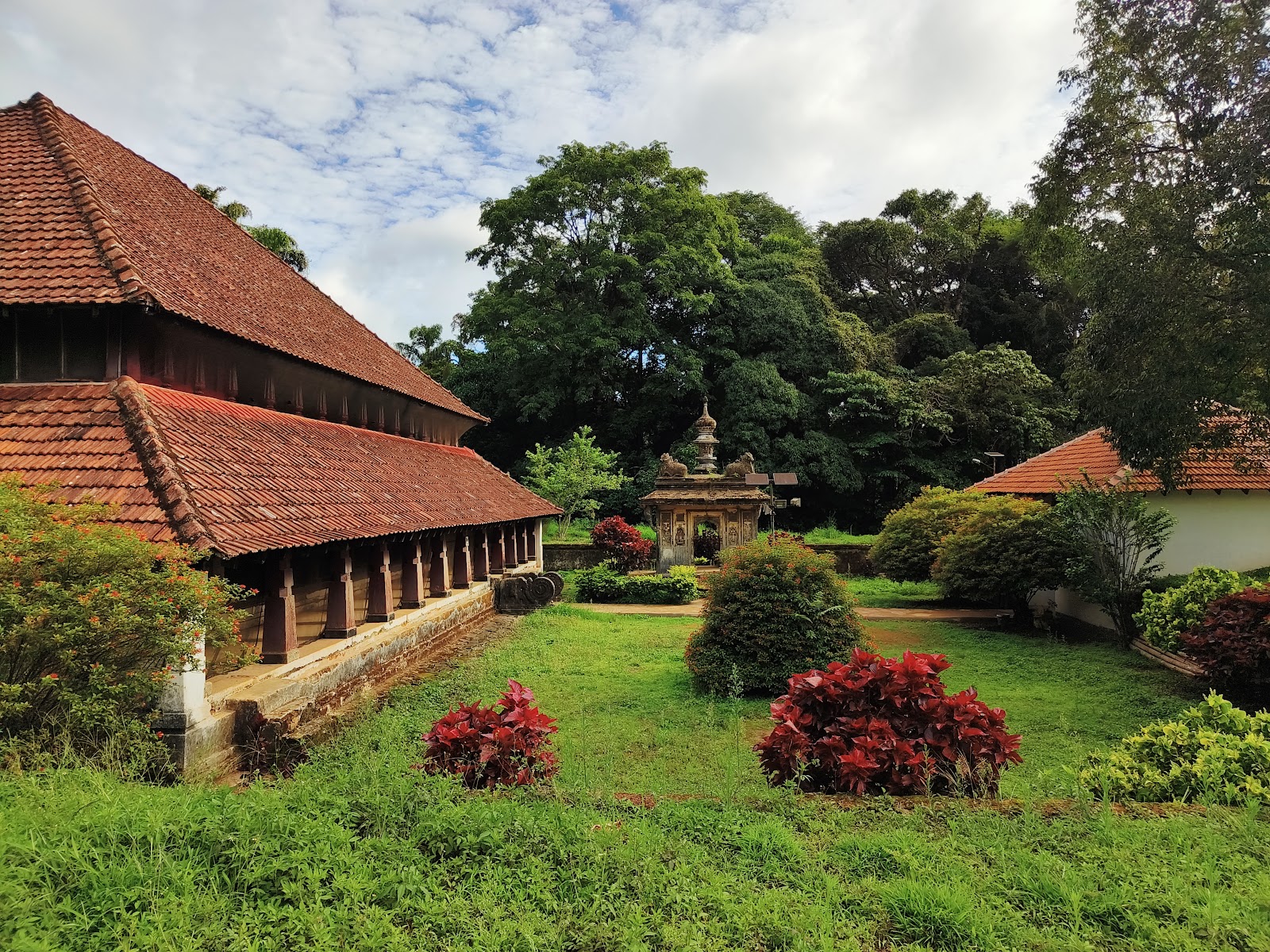 Nalknadu Palace