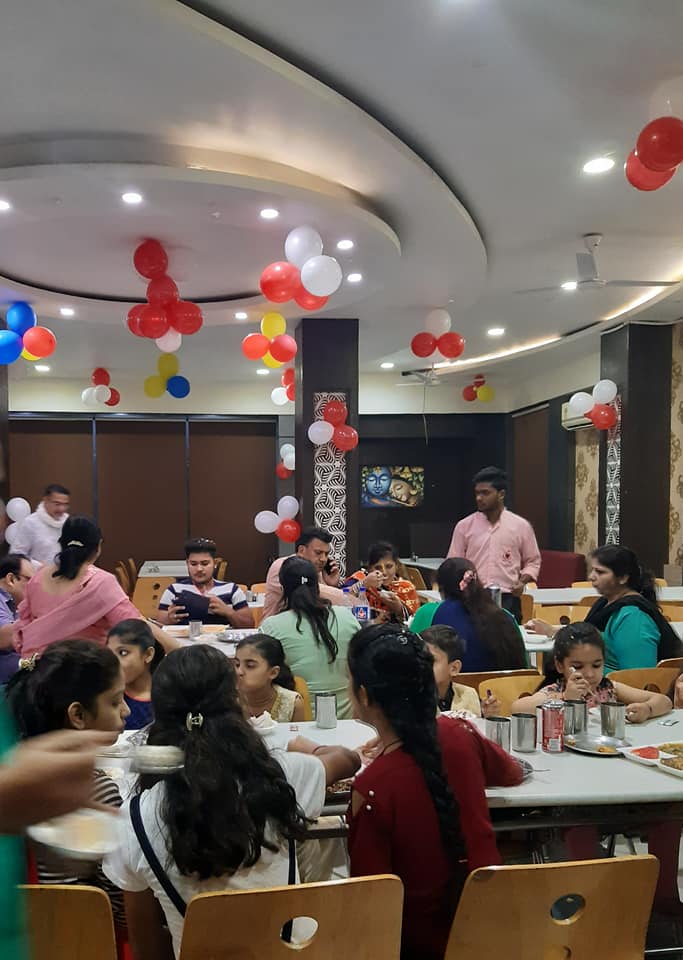 Bharti Foods, Sweets & Restaurant, Ramanreti Vrindavan