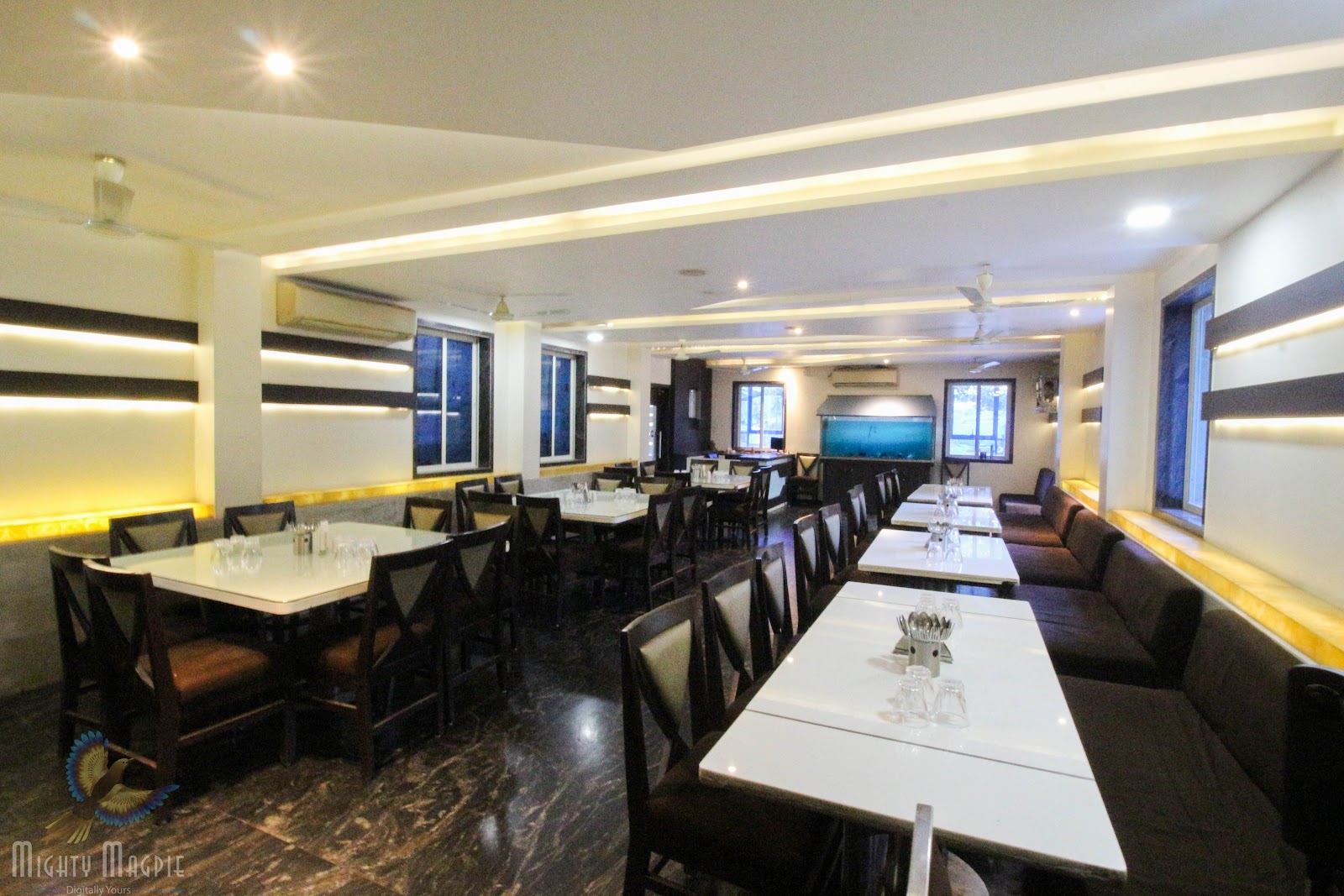 Hotel Jagdish Deluxe & Residency