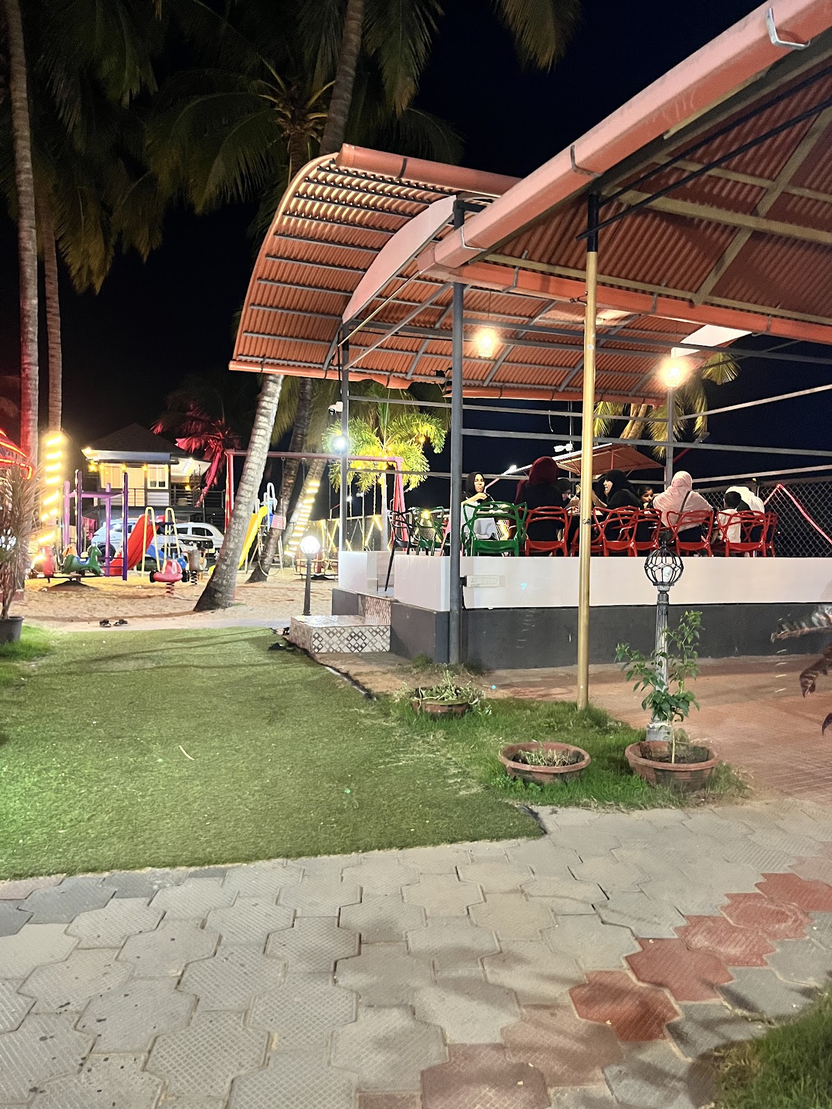 Kayal Theeram Restaurant