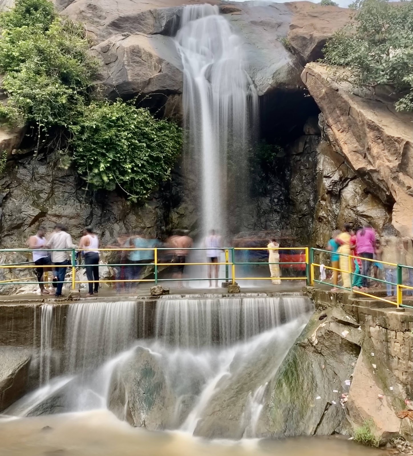 Jalagamparai Falls