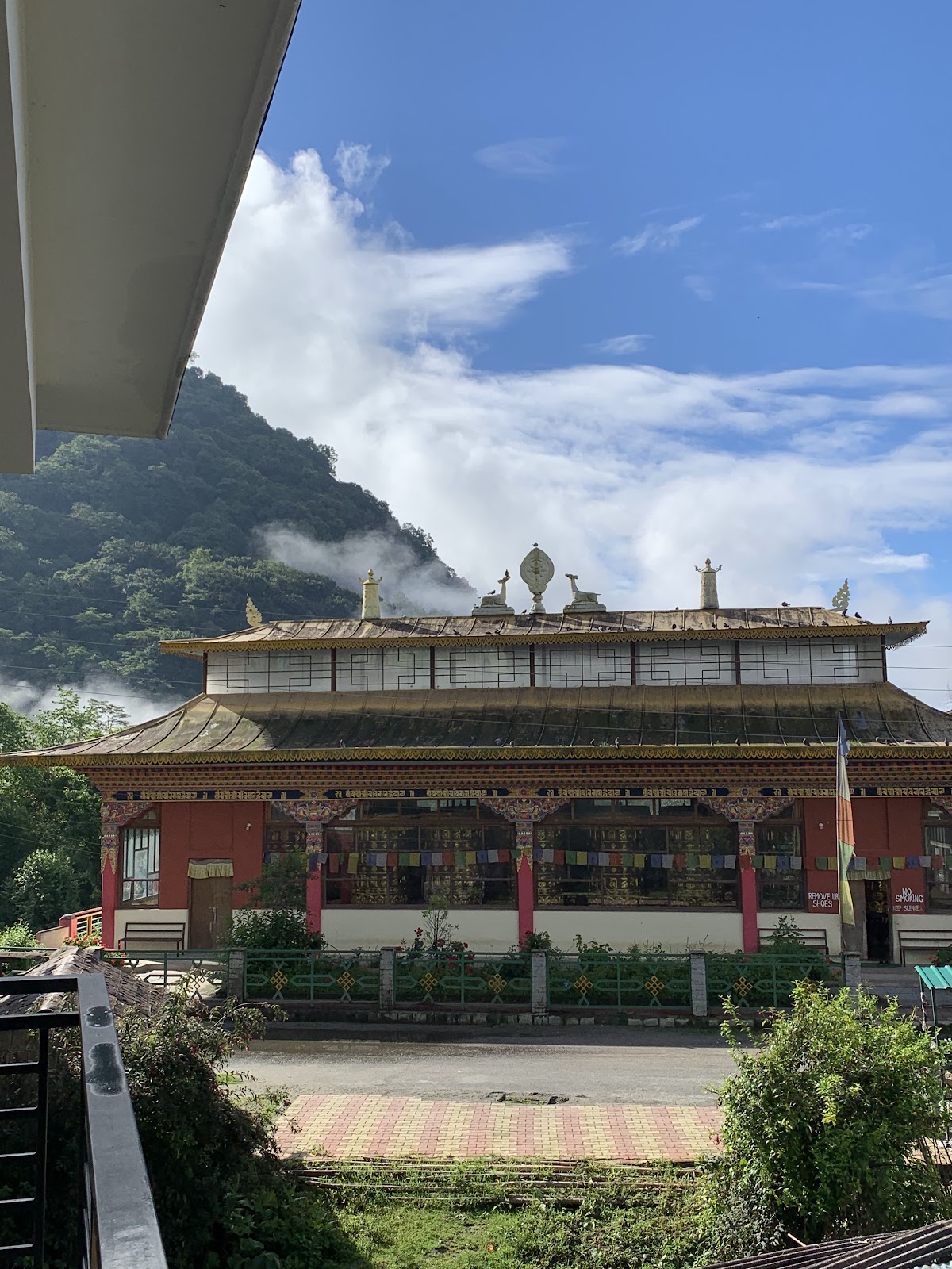 Tashi La Homestay