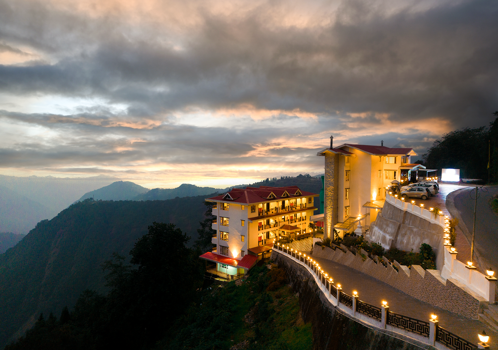 Voyage Glenz Resort